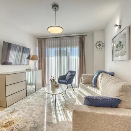 Blue Premium - Crowonder Luxury Rent * Задар