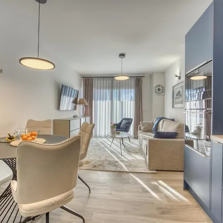 Blue Premium - Crowonder Luxury Rent Апартаменты