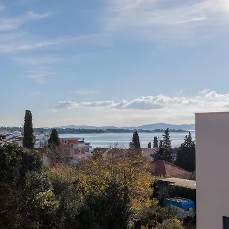 Апартаменты Blue Premium - Crowonder Luxury Rent *