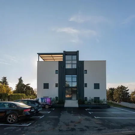 Apartman Blue Premium - Crowonder Luxury Rent *