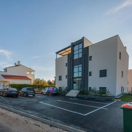 Apartman Blue Premium - Crowonder Luxury Rent Zadar