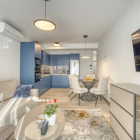 Blue Premium - Crowonder Luxury Rent Apartman