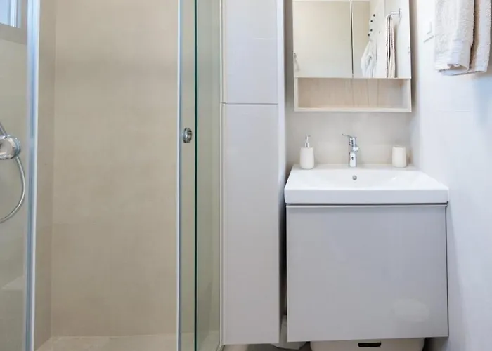 Blue Premium - Crowonder Luxury Rent Apartment